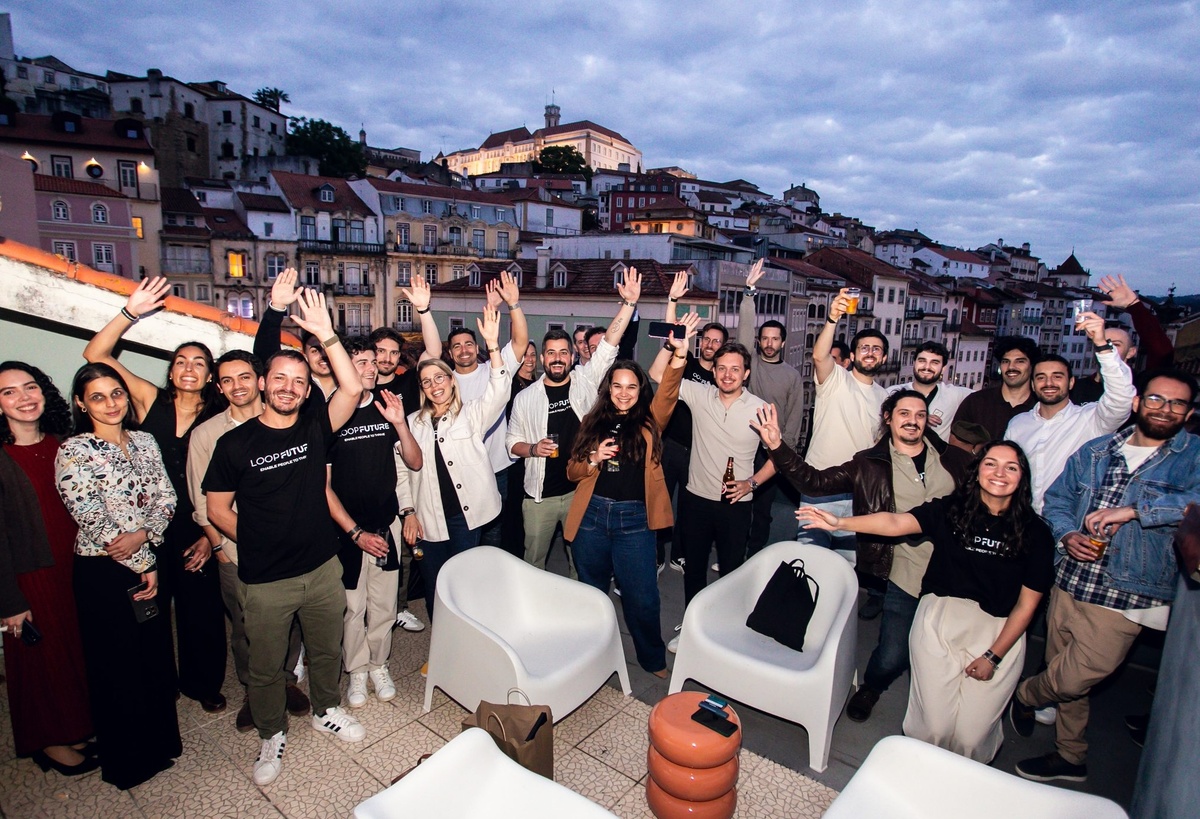Loop Future team